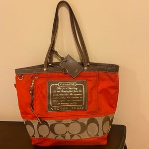 Signature Coach tote bag
